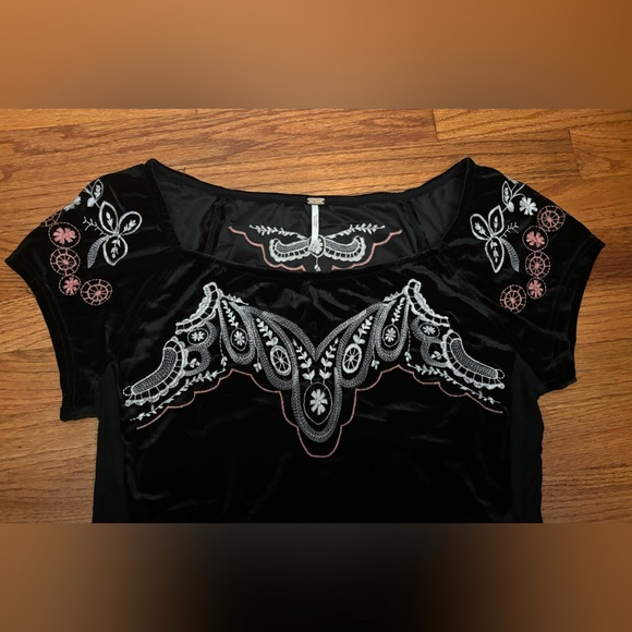 Free People “Party Train” Embroidered Velvet-Contrast Black Top, Size M - Picture 6 of 8